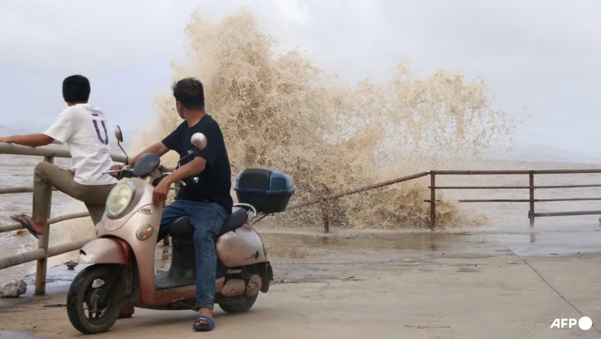 Typhoon Bavi makes landfall in eastern China’s Taizhou after nearly 2 million evacuated