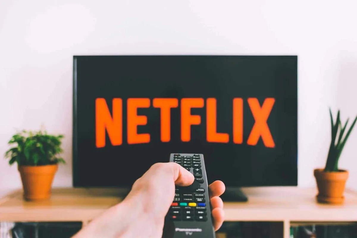 Netflix vs. Disney: How Streaming Still Determines Which Entertainment Stock Is the Best Buy Now