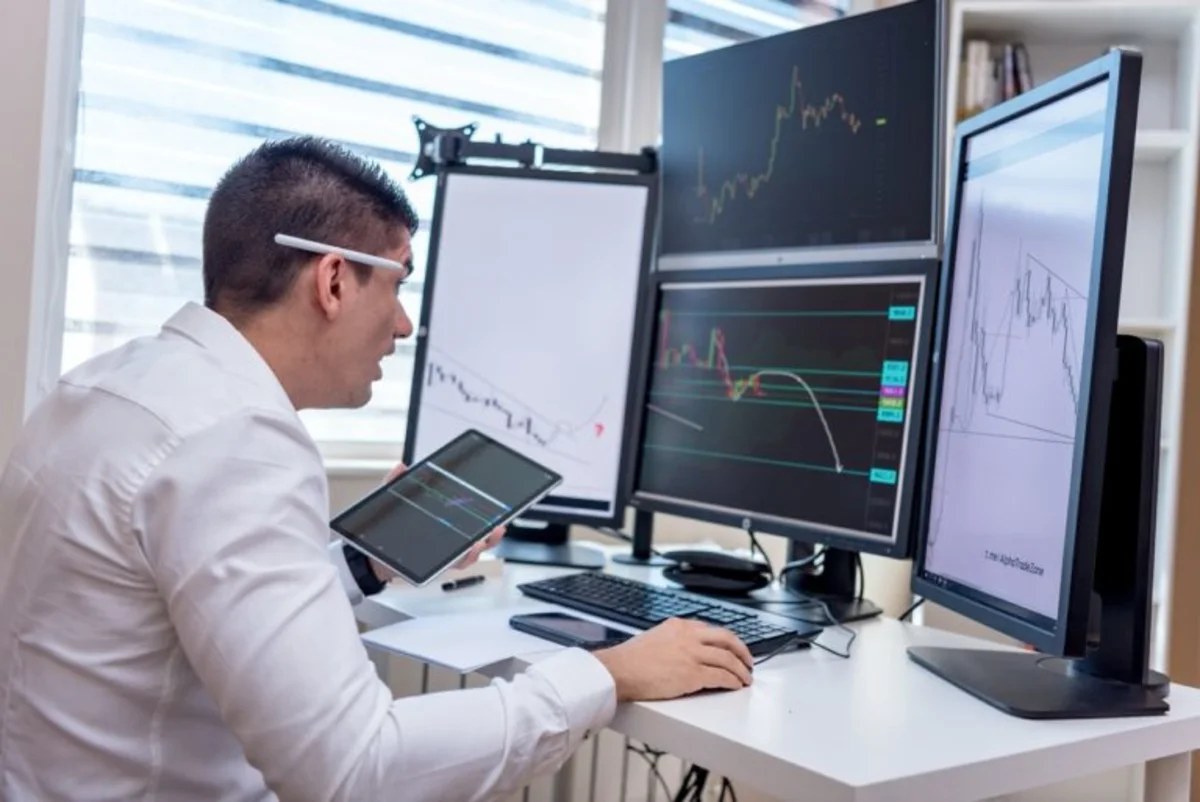 Why Jefferies Recommends Riot Platforms Inc (RIOT) Stock