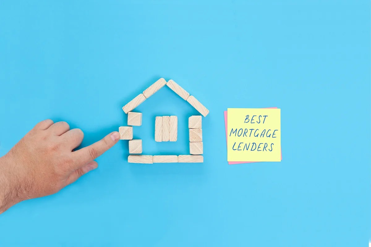 Weekly survey of mortgage lenders with the lowest rates: Interest rates dip lower