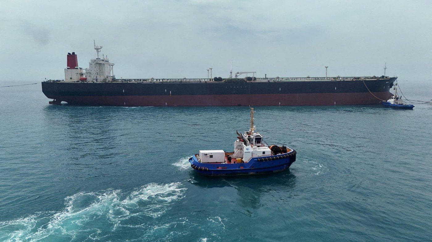Oil rises as U.S. continues to strike Tehran, reinstates blockade of Iranian ports