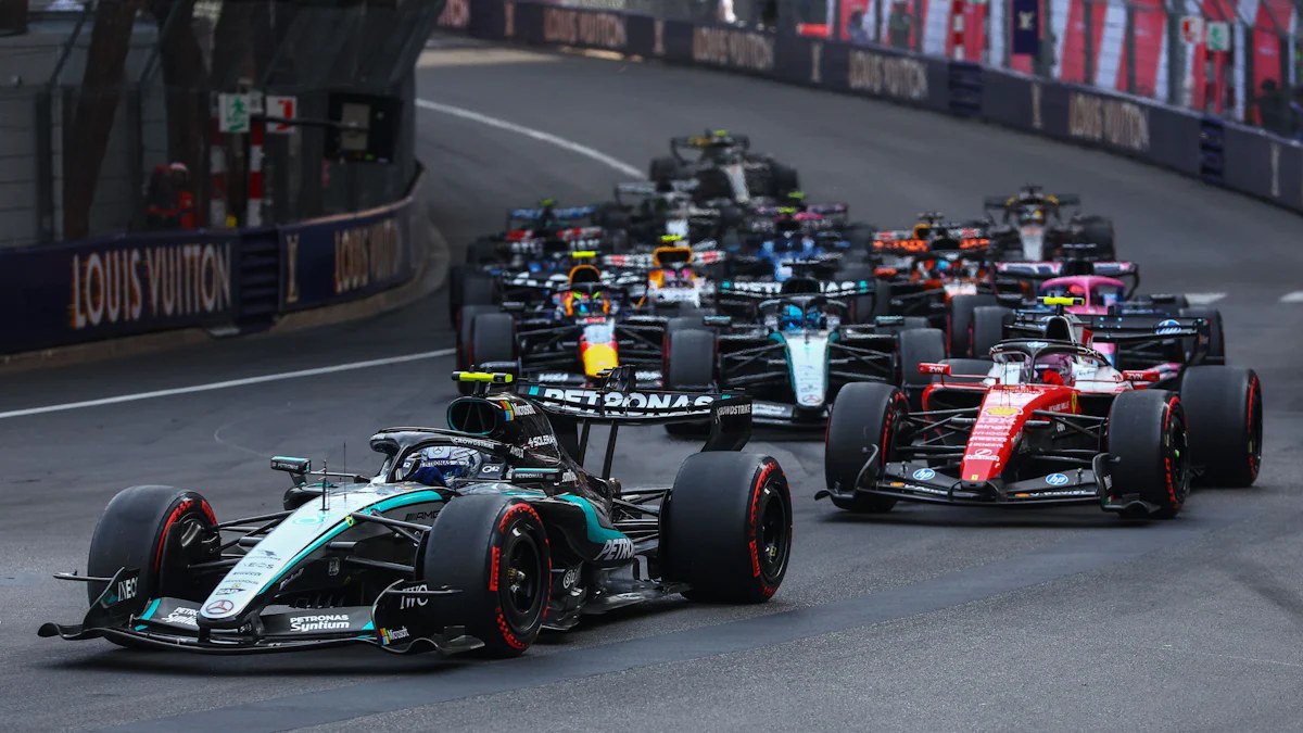 Das denkt Mercedes über ein Duo Antonelli und Verstappen