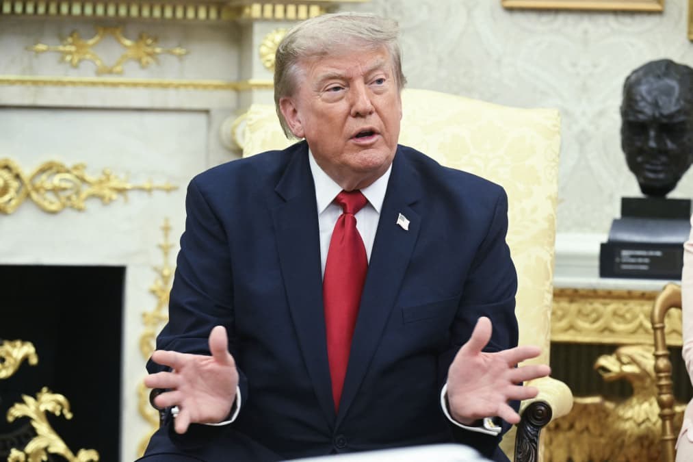 U.S. launches fresh wave of strikes on Iran, as analysts warn conflict risks becoming 'forever war'
