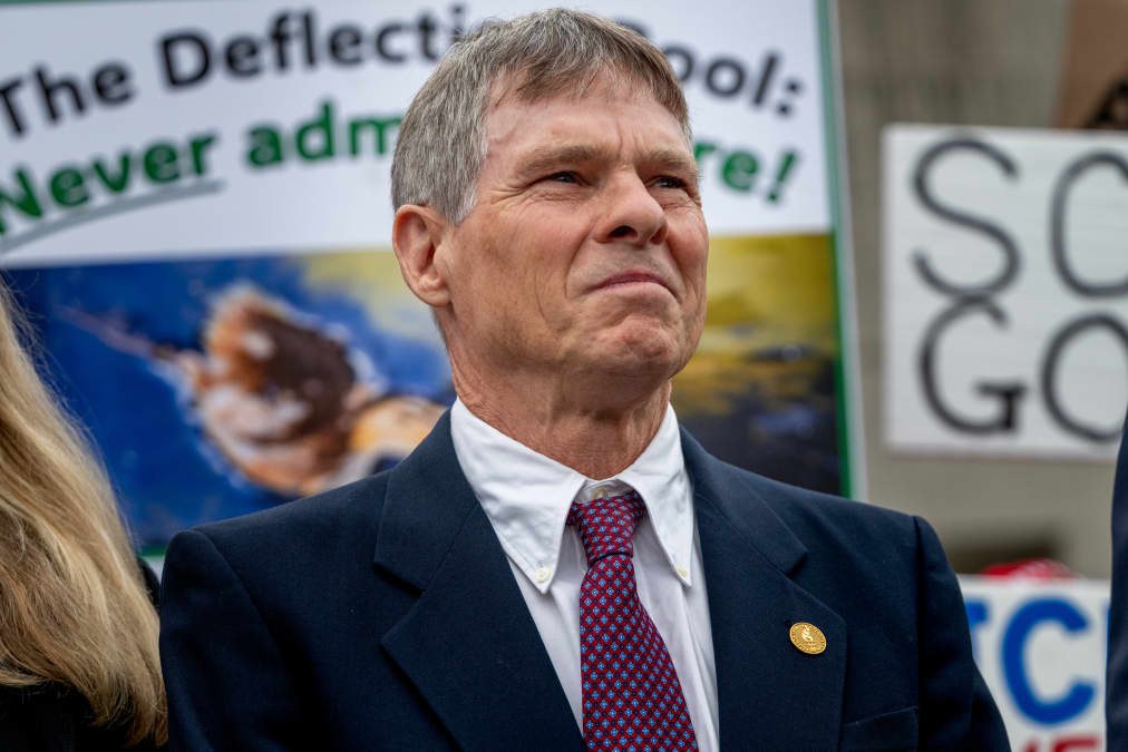 Alleged Reflecting Pool vandal David Hearn pleads not guilty; lawyer calls him 'scapegoat'