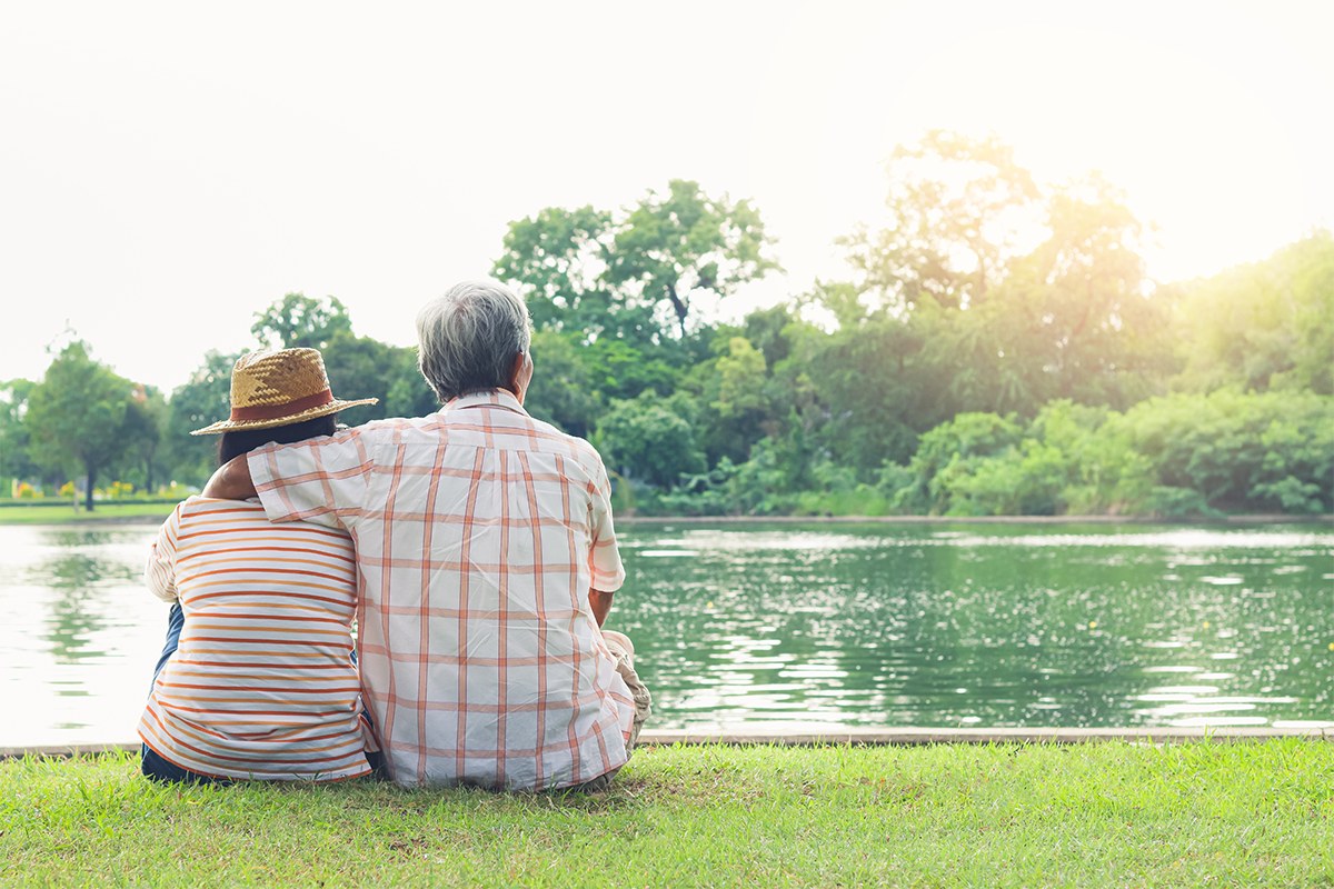 The No. 1 decision for aging retirees: Stay at home or move into a senior community?