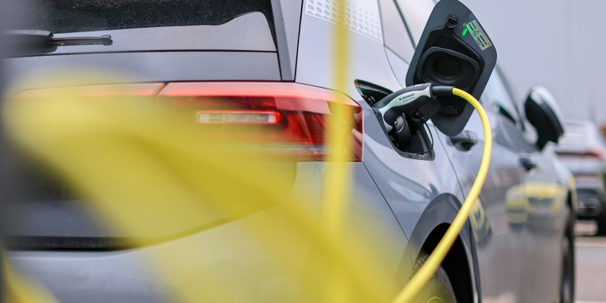 McKinsey Studie: Jeder dritte Autokäufer will auf E-Auto umsteigen